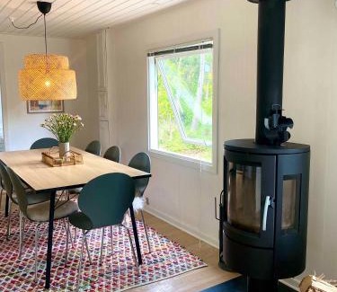 Kramnitse House | Relaxing Stay By The Beach & Nature