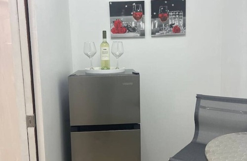 Pembroke Pines Apartment | Relaxing Studio Getaway w/BBQ, Patio & Parking