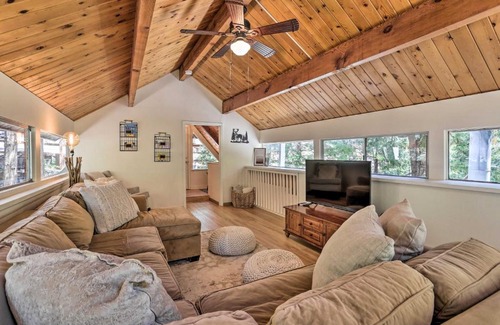 Twin Peaks House | Relaxing Twin Peaks Retreat with Deck and Grill!