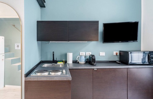 Tricolore Apartment | Relstay | San Babila | Studio
