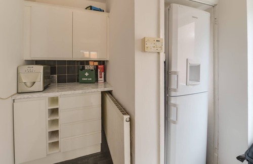 Middleton House | Remarkable 3-bed House in Middleton Manchester