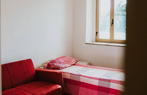 Joppolo Apartment | Remarkable 4-Bed Apartment in Joppolo