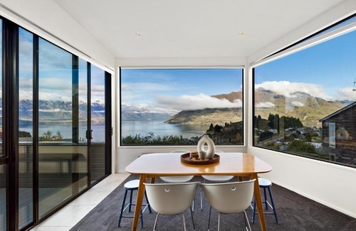 Fernhill House | Remarkable Alpine Holiday Home