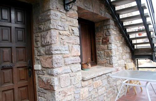 Castellar de N'hug Apartment | Remarkable 2-Bed Apartment in Castellar de n'Hug