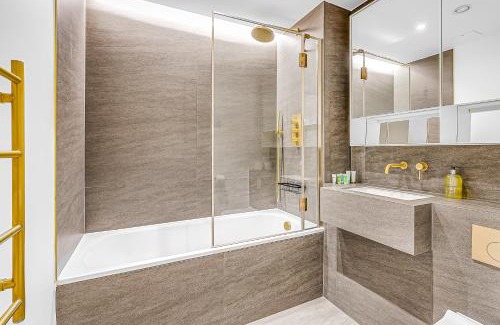 St. Pancras and Somers Town Apartment | Remarkable London Gem