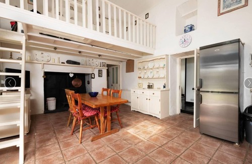 Ardnatrush Cottage | Remarkable remote 3-Bed Cottage in Ahakista durrus