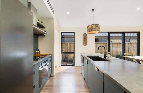 Kawarau Falls House | Remarkable Retreat Su
