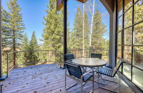 Truckee House | Remarkable Roundhouse Retreat