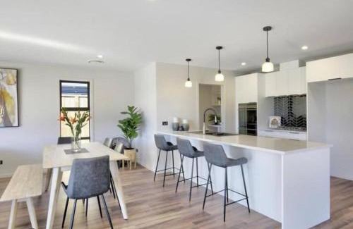 Kawarau Falls Villa | Remarkable stay in Queenstown !