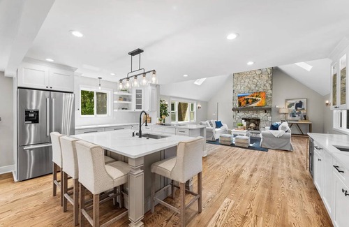 Avon House | remember2giggle at gee mail to inquire or discuss great home in Avon CT