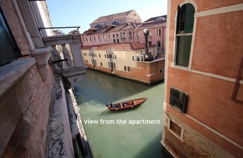 Castello Apartment | REMIGIO Marco-canal