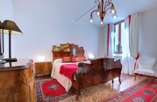 Castello Apartment | REMIGIO Marco-canal