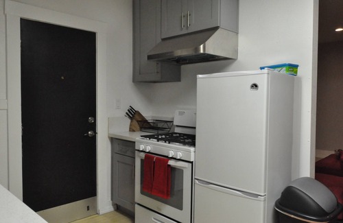 Monrovia House | Remodeled 1905 Vintage Home, Walking To Old Town W/fri. Farmer's Mkt
