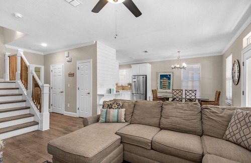 Villages of Crystal Beach House | ⭐Remodeled~2 Living Rooms~2 Masters~Lagoon Pool~4BR Shell Yeah