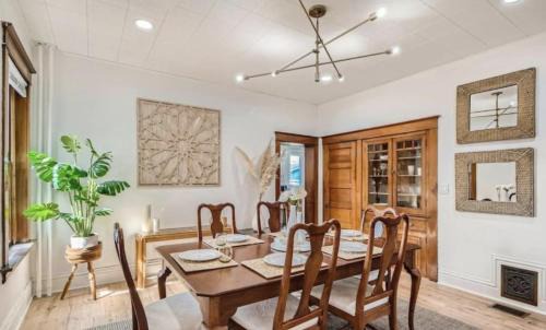 Lincoln Park House | Remodeled 3 Bedroom Close to St Broadway And Sante Fe And CBD