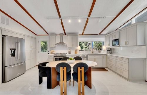 Woodstock House | Remodeled 3-bedroom house walkable to Downtown Woodstock