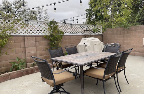 Canoga Park House | Remodeled 4-Bed, 2-Bath Home with Comfy Beds, Yard Space in Quiet Neighborhood