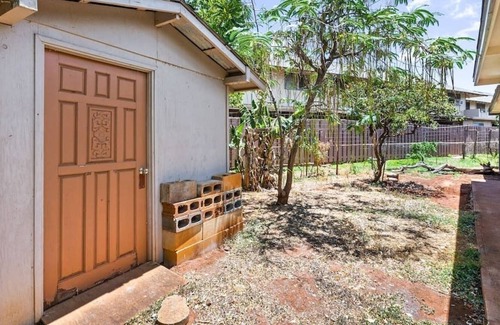 Ewa House | Remodeled 5 bdrm Home, w/2 separate living units