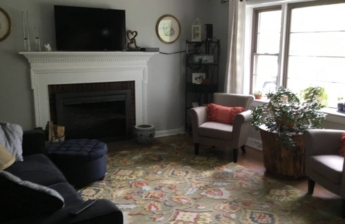 Lynchburg House | Remodeled 60s ranch 5 min from Liberty University.