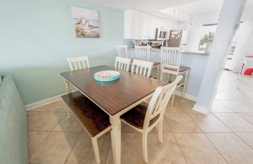 St. George Island Condo | Remodeled bathrooms! BEACHFRONT condo, Community Pool