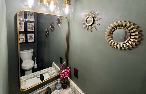 Cleveland Cabin | Remodeled! Breathtaking Mountain Views, Hot Tub, Firepit, & More!