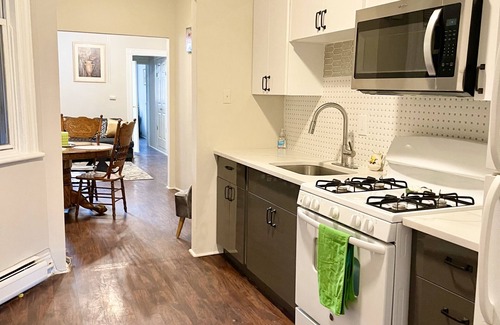 The Heights Condo | Remodeled Condo Near NYC Manhattan Hospitals Metlife Stadium American Dream Mall