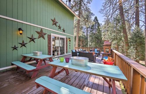 Crestline House | Remodeled Crestline Retreat Walk to Lake Gregory!