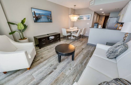 Downtown Myrtle Beach Condo | Remodeled Direct Oceanfront, Amazing Views Modern!