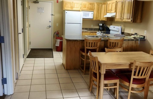 Lead Condo | Remodeled Fully Furnished Barefoot Resort Condo at Terry Peak South Dakota!