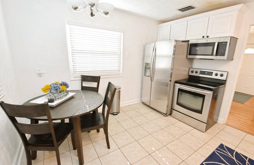 South Bend House | Remodeled home 1 mile from Notre Dame (1150)
