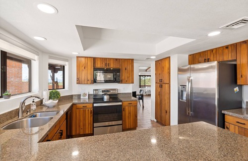 Fairfield Sunrise East House | Remodeled home in Catalina Foothills! Mountain Views!