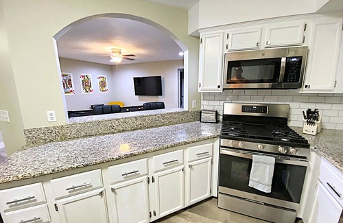 Green Valley House | Remodeled Home w/Pool & Hot Tub close to strip!