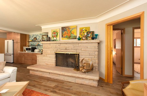 Loveland House | Remodeled mid-century home minutes from Estes Park/Fort Collins. Pet friendly