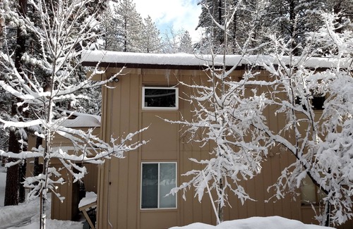 Incline Village Condo | Remodeled Modern End Unit