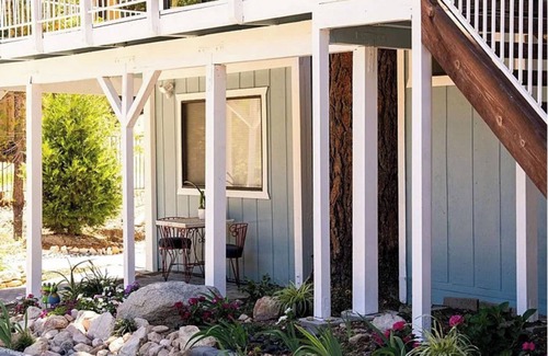 Lake Arrowhead Cabin | Remodeled Mountain Suite in Upscale Lake Arrowhead