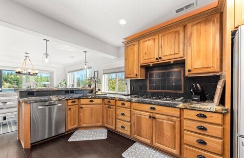 Post Falls House | Remodeled Waterfront House with Lake Access near Downtown Coeur d'Alene!
