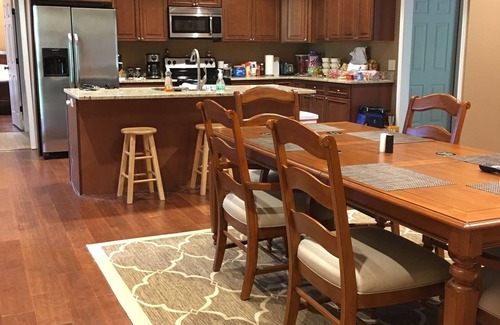 Milledgeville Cabin | Remote Lake Sinclair cove DISCOUNTED summer rates!