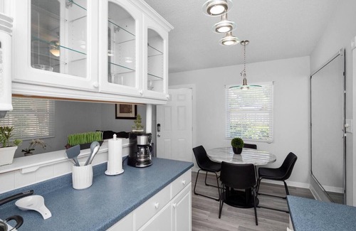 Southside House | Remote Work Haven: Bungalow near Mayo Clinic!