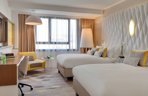 Couronne Urbaine Hotel | Renaissance Aix-en-Provence Hotel