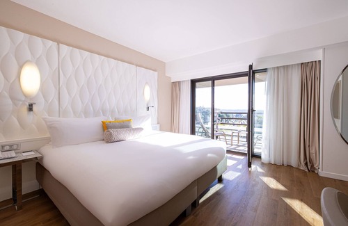 Couronne Urbaine Hotel | Renaissance Aix-en-Provence Hotel