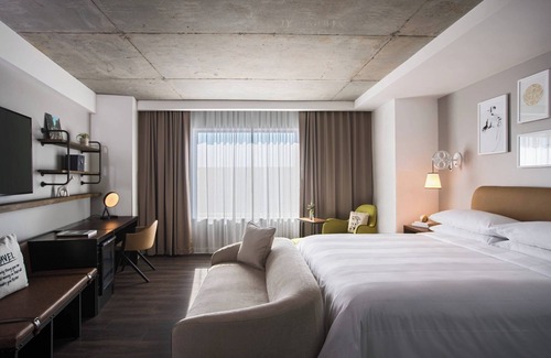 College Park Hotel | Renaissance Atlanta Airport Gateway Hotel