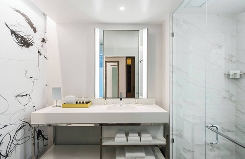College Park Hotel | Renaissance Atlanta Airport Gateway Hotel