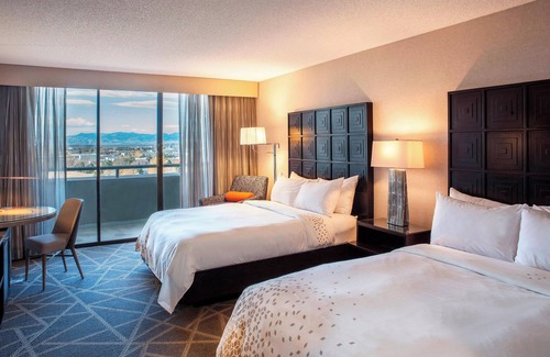 Northeast Park Hill Hotel | Renaissance Denver Hotel & Conference Center