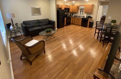 Elizabethtown Apartment | Renaissance Gardens 102 C ~