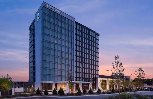 Wauwatosa Hotel | Renaissance Milwaukee West Hotel