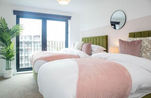 Vauxhall Apartment | Renaissance Suite - 2Bed - Sleeps 7 - Central