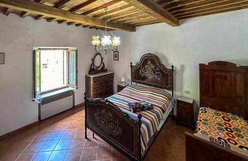 Piancastagnaio House | Renee House
