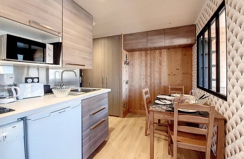 Les Menuires Apartment | Renovated 2-room near slopes, balcony, outdoor parking