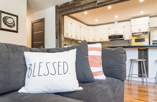 West University House | Reno Retreat – 3 BR/2 BA House – Kayaks