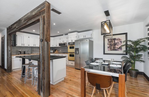 West University House | Reno Retreat – 3 BR/2 BA House – Kayaks